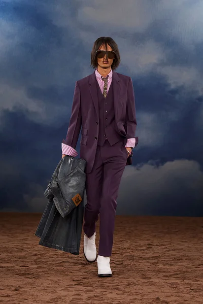 Look 33